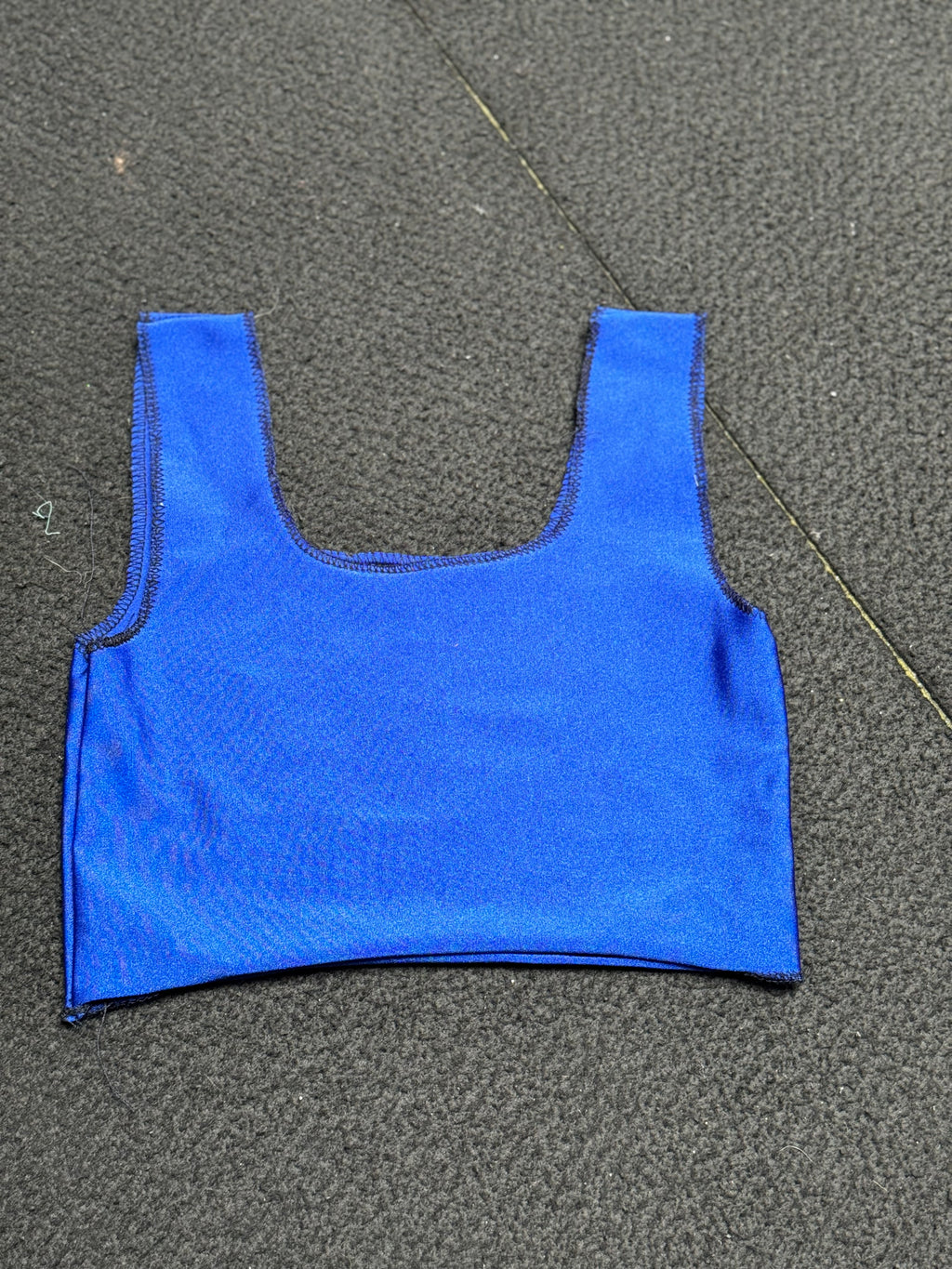 Lot de 22 pièces “tops bleus en Lycra”